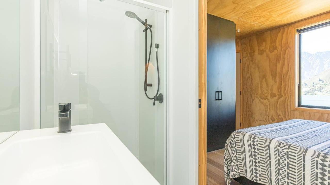 Picture Perfect - Queenstown Holiday Home Екстериор снимка